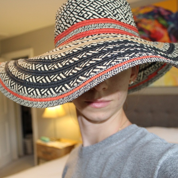 Sale! Geometric Aldo Floppy Hat - Picture 1 of 2